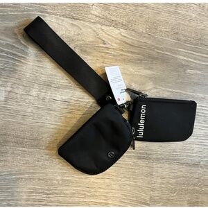 NWT Lululemon Dual Pouch Wristlet